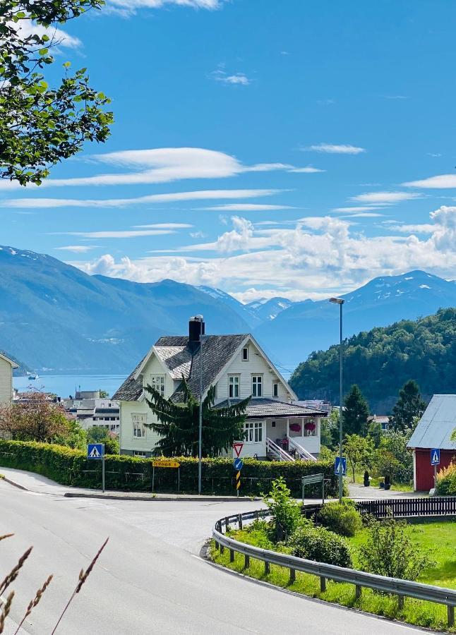 Fjord View Apartment Странда Екстериор снимка