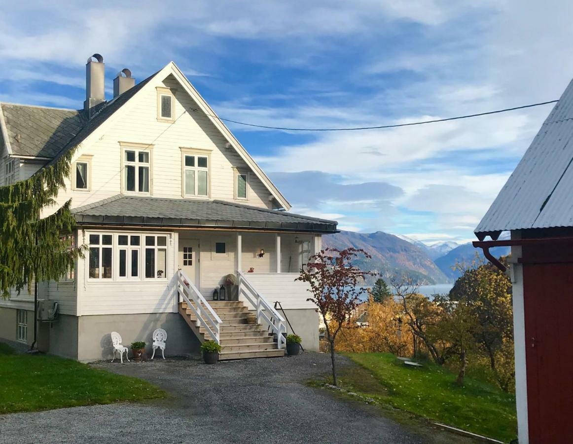 Fjord View Apartment Странда Екстериор снимка