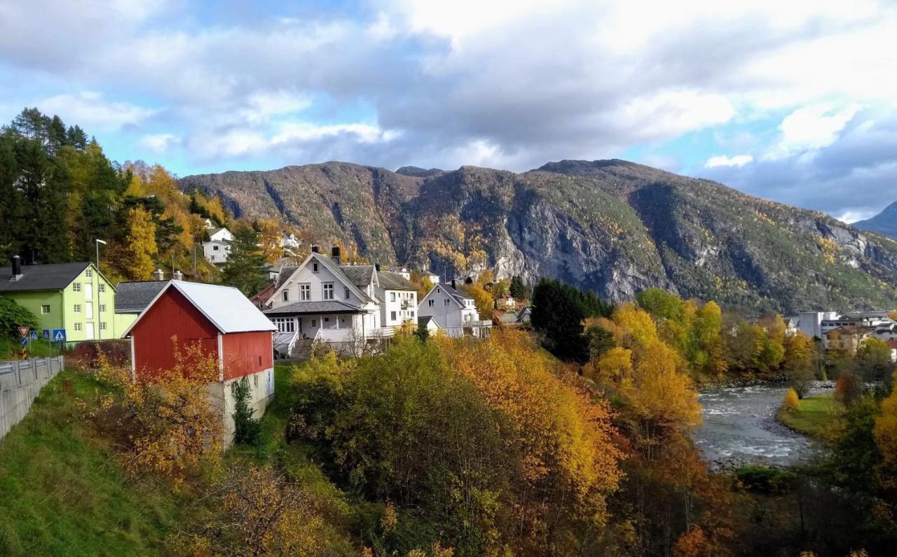 Fjord View Apartment Странда Екстериор снимка