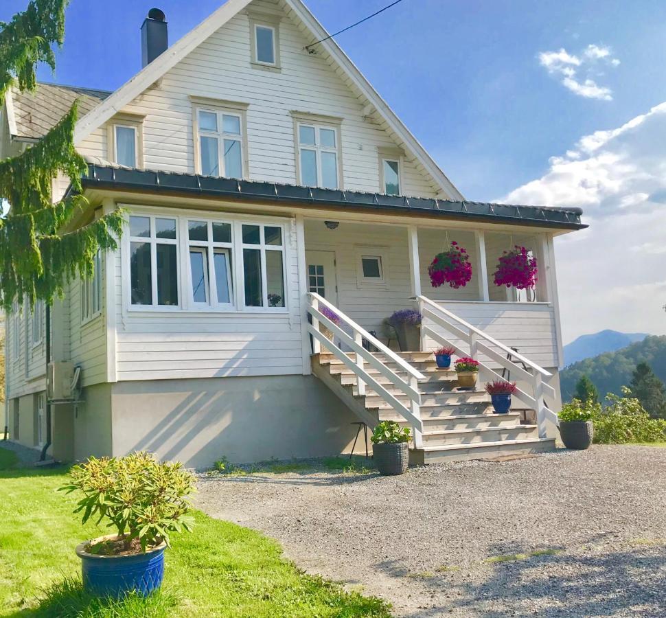 Fjord View Apartment Странда Екстериор снимка
